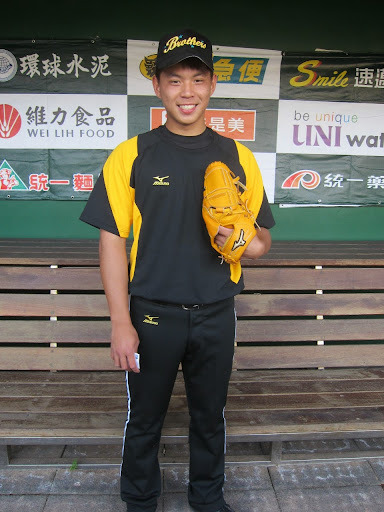 王則鈞私約投打對決惹議　兄弟罰公益勞動