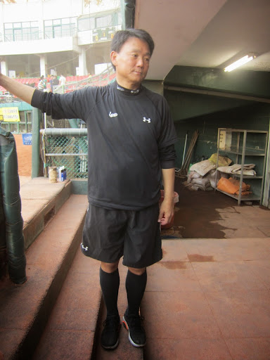 抗議好球帶　洪一中、劉家豪被趕出場