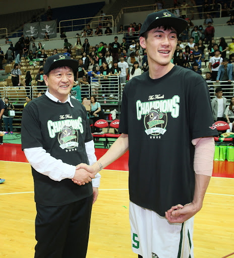 預計月底簽約　劉錚挑戰CBA