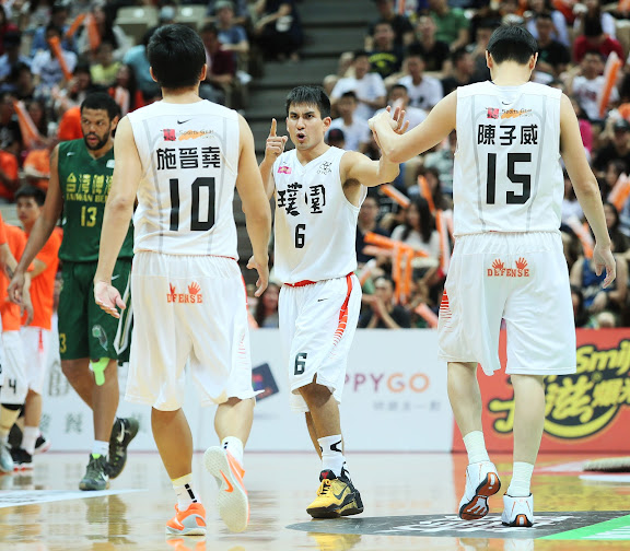 璞園留人再下一城　陳堅恩簽2+1年合約