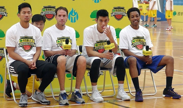 林書豪籃訓營南下　高中教頭跟著來