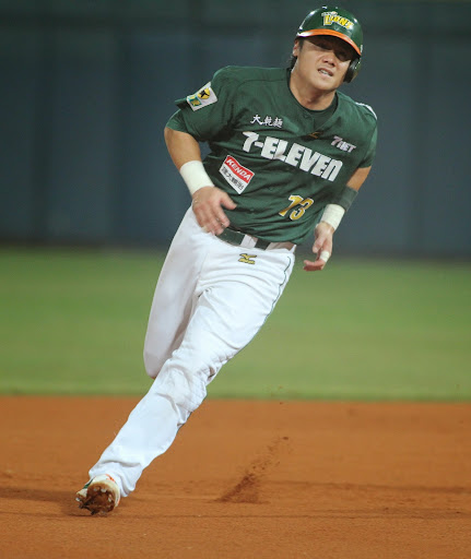 統一單場4轟　陳鏞基6打點擊垮義大