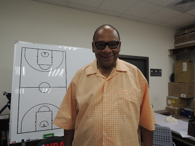 前美國男籃助教Raveling　讚台年輕球員有潛力