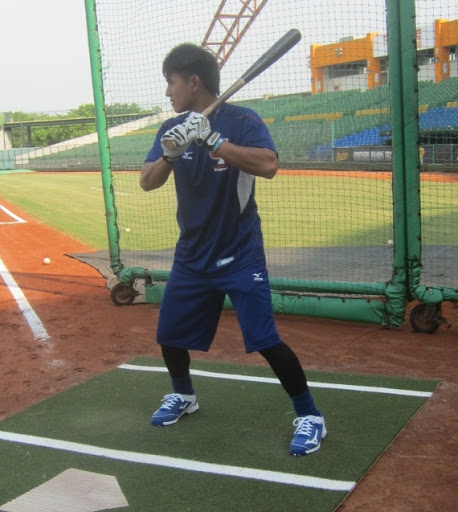 林子偉敲安又盜壘　張育成繳白卷