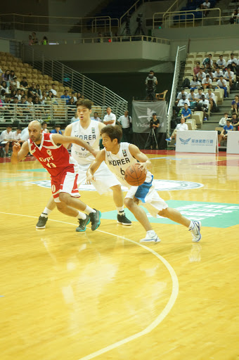 埃及長途跋涉　首役險勝韓國