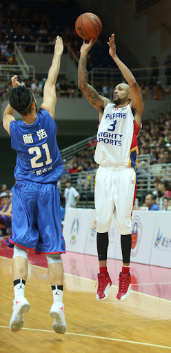 Spencer大三元　菲律賓下半場回神搶連勝