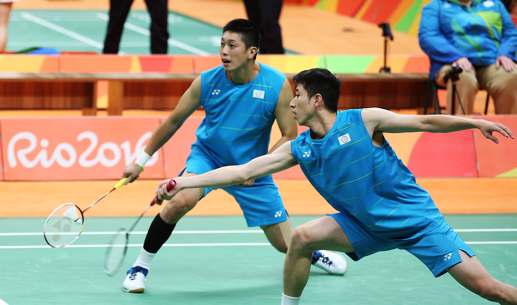 打到球拍線斷掉　李蔡配勝場開張