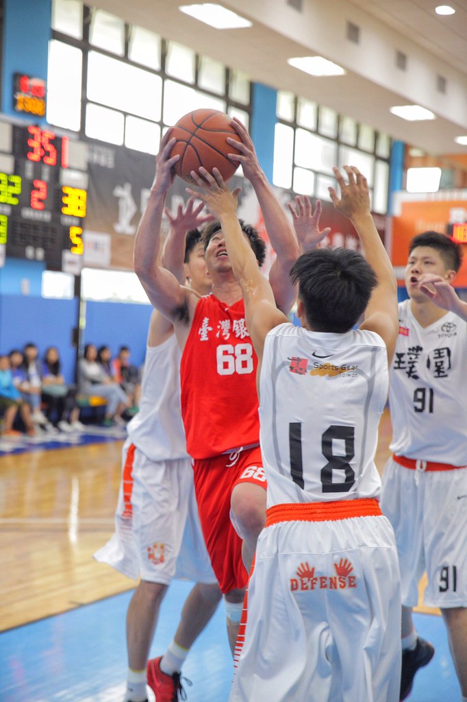 台銀年輕球員居多　鳥總提醒從防守做起