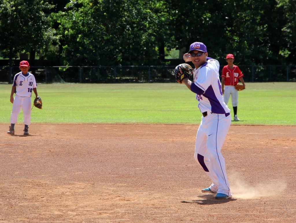 林威廷想挑戰金手套獎　最大勁敵林志祥