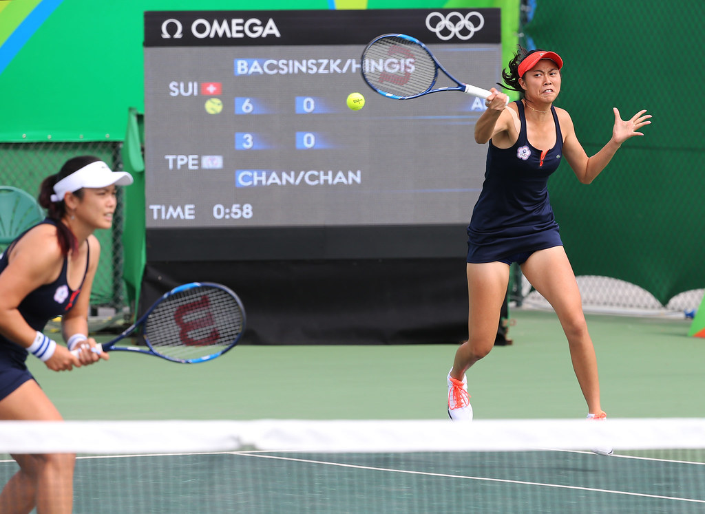 詹詠然1日2勝　女雙、混雙晉級