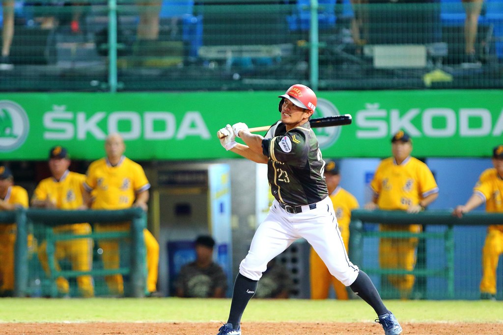 陽耀勳開轟　猿對象4連勝