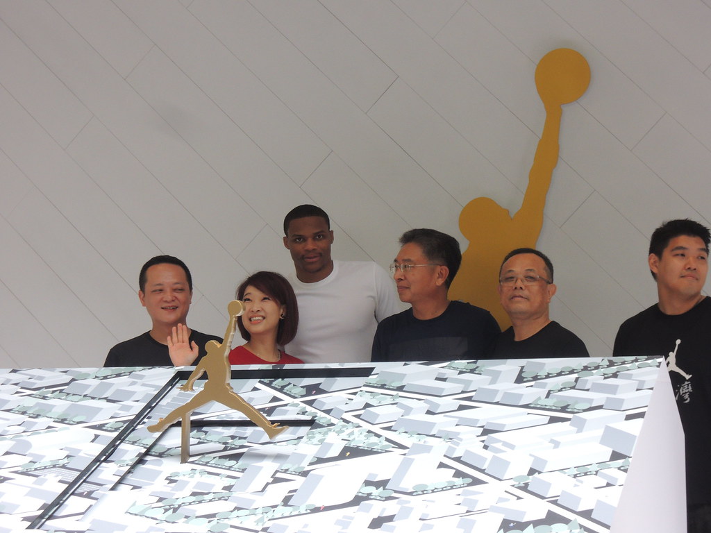 「NBA的Kate Moss」　Westbrook擁千雙鞋