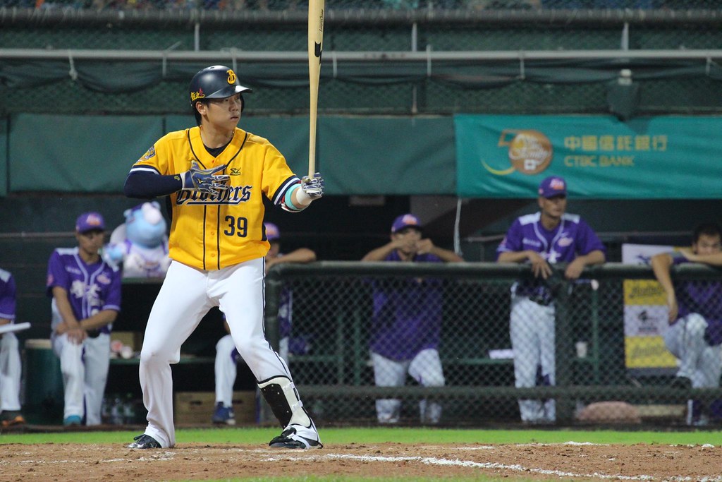 詹子賢蘇緯達連兩局開轟　兄弟二軍奪勝