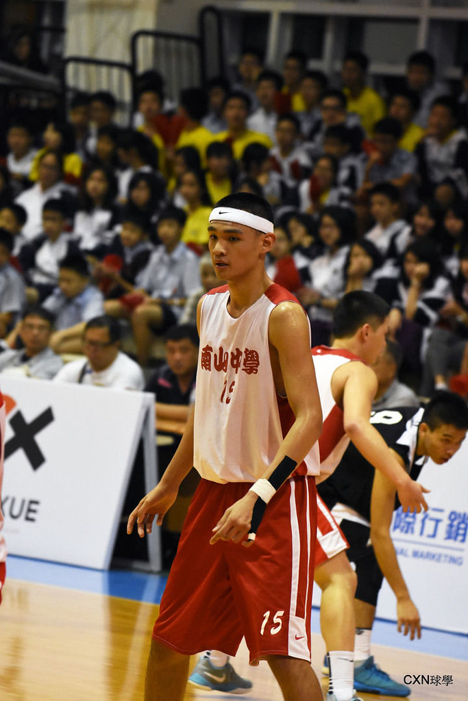 進攻籃板是關鍵　南山高中全勝制霸