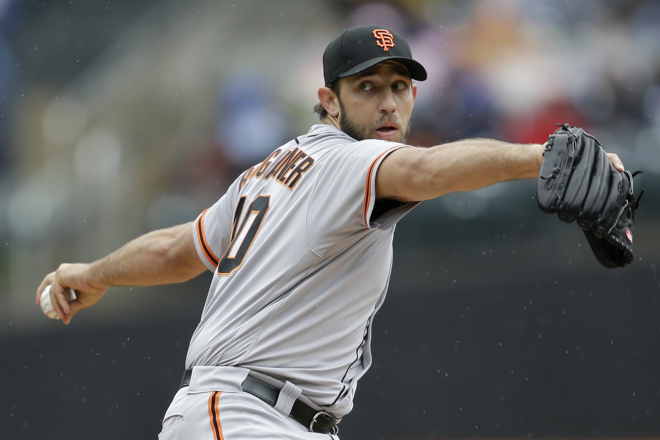 Bumgarner、Gillaspie投打英雄　巨人槓上小熊