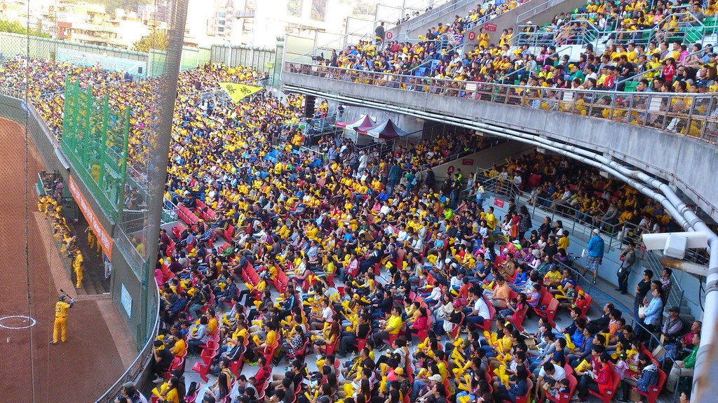 黃衫PK紫軍團　雙方企圖拿下易主首冠