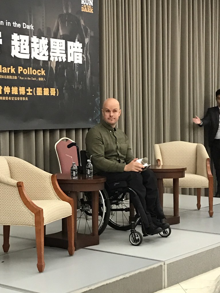 雙眼失明　Pollock仍成功挑戰南極馬拉松