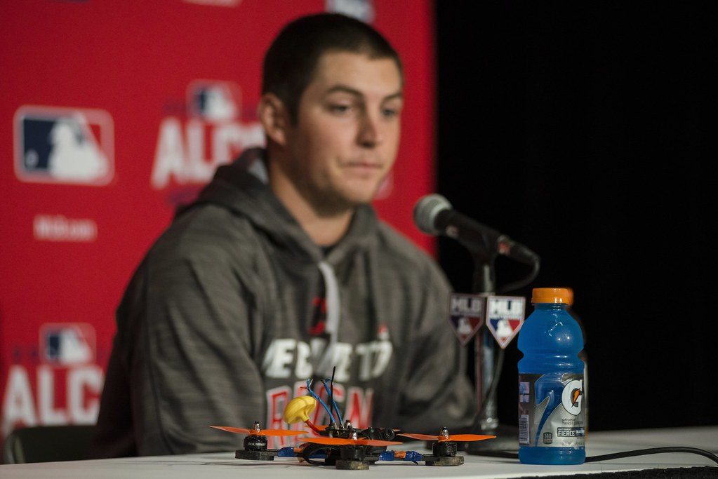 請出「朋友」回答問題　Bauer強調傷勢無礙