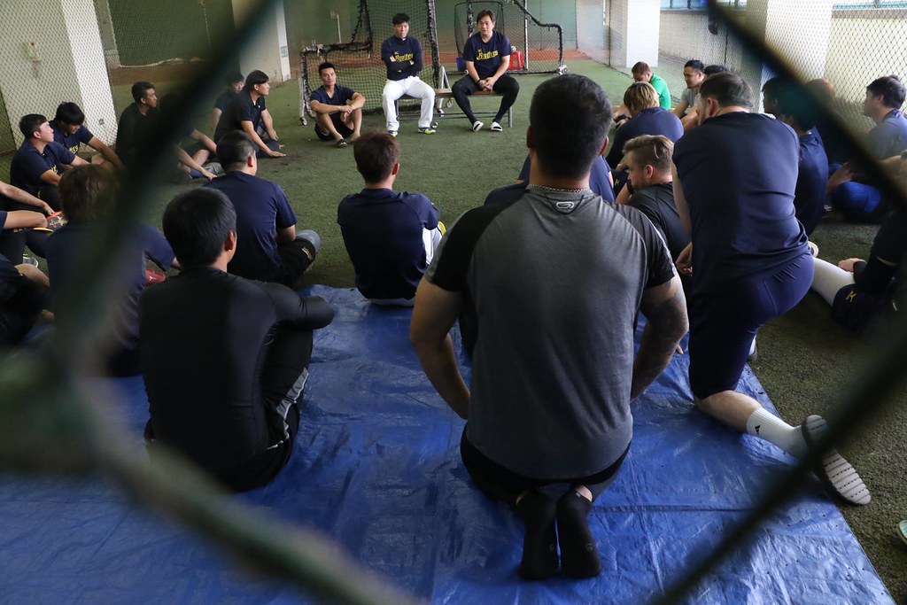 團結一心　王勝偉：休息室球員也是比賽主角