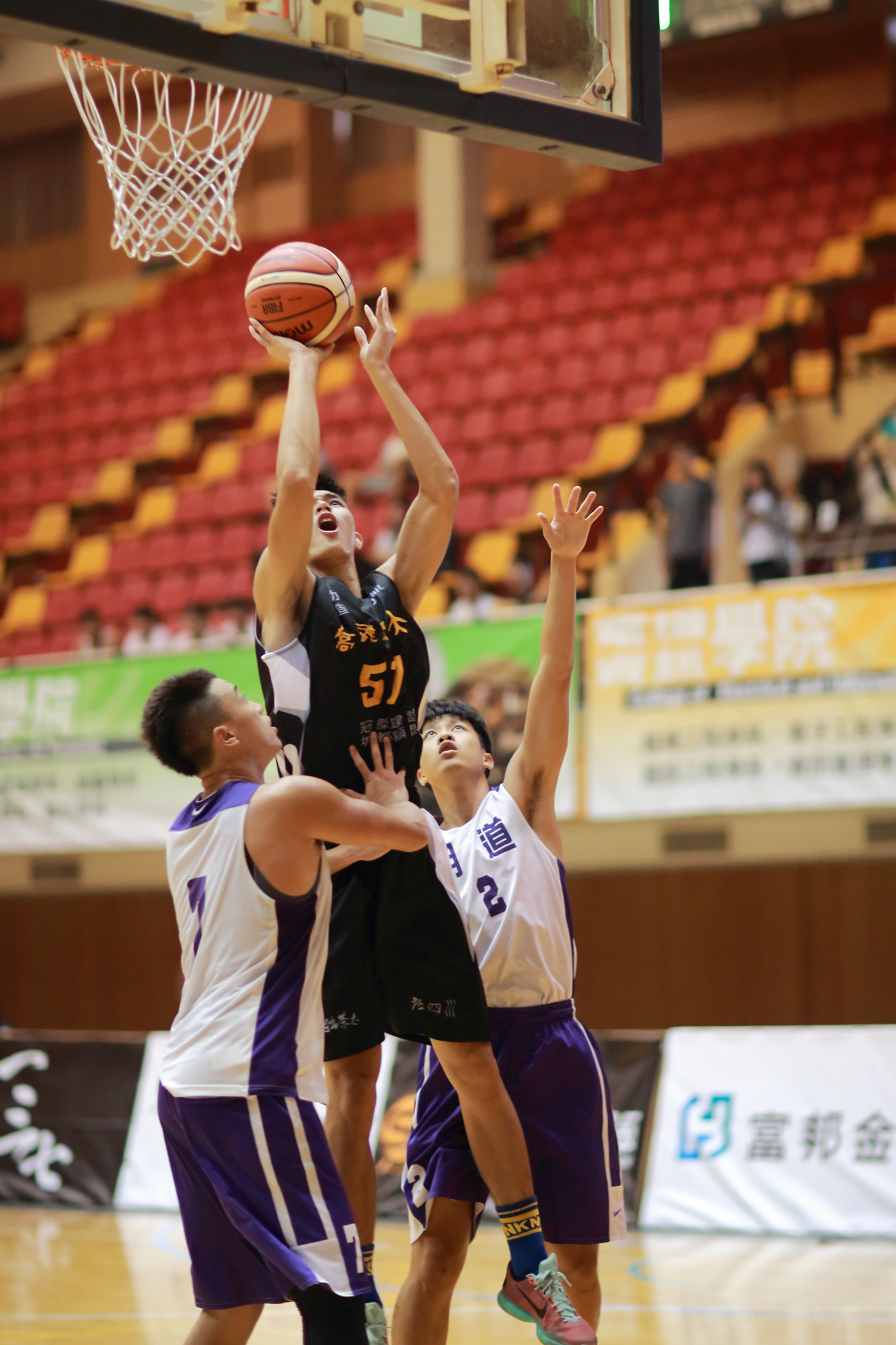 邱家佑、吳曉謹手熱　助高師大2連勝
