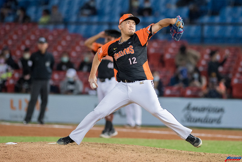 陳韻文單季30救援　餅總和鄉長看好生涯200救援起跳