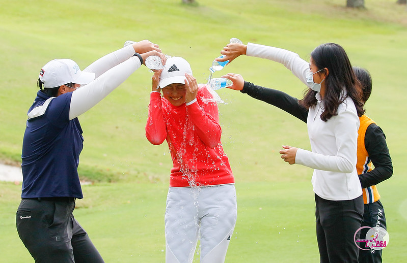 劉芃姍笑納職業首冠　盼向曾雅妮看齊