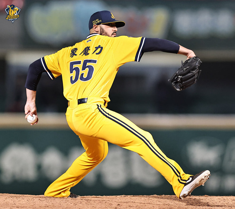 象魔力理髮廳開張！　顧客華德茲：就是帥