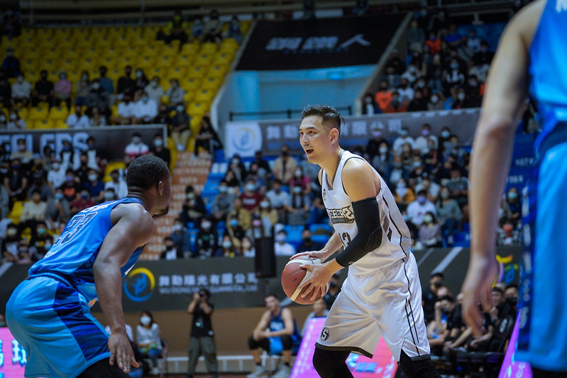 「得100分也沒用！」　張宗憲虧好友呂政儒