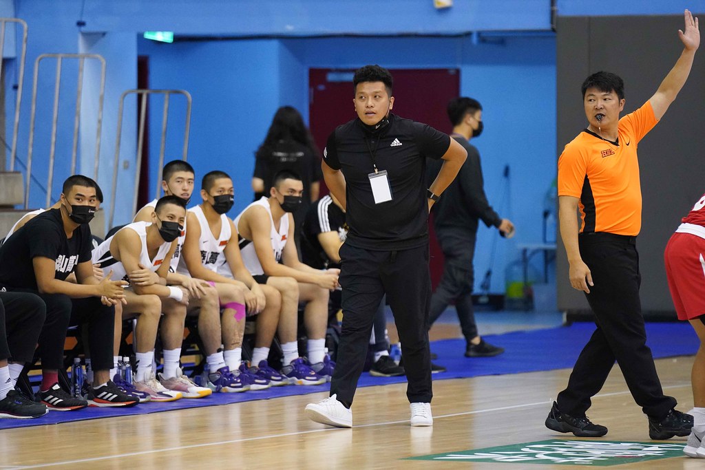 衛冕軍破百出擊　張祐瑋獲譽「小蔡文誠」