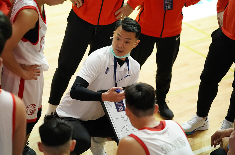 UBA執教首戰險勝　張容軒自認可再進步