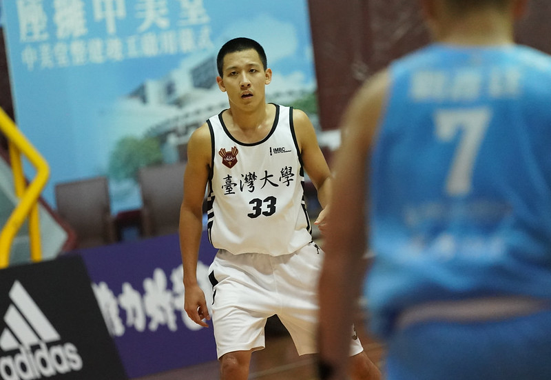 高師教頭徐耀輝之子　台大牙醫學霸攻11分