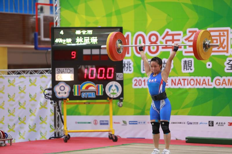 舉重小精靈抓舉破全國　距離獎牌差一步