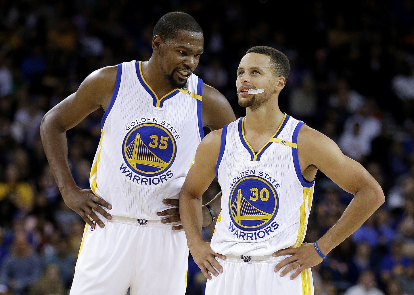 Stephen Curry、Kevin Durant無人可擋　分獲西、東區單月MVP