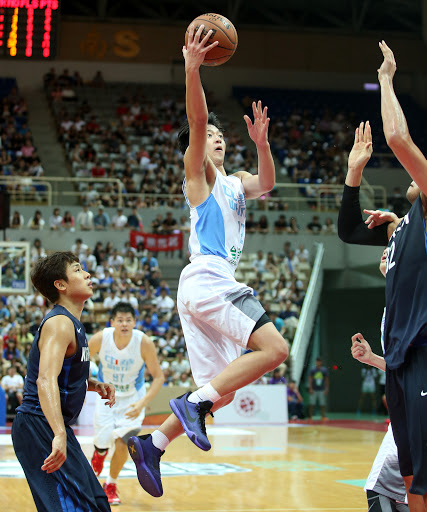 首度入選成人國家隊　簡偉儒坦言壓力大