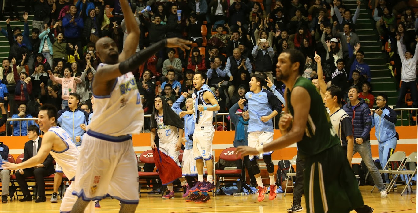 一抵台就練球　B.戴維斯25日戰富邦