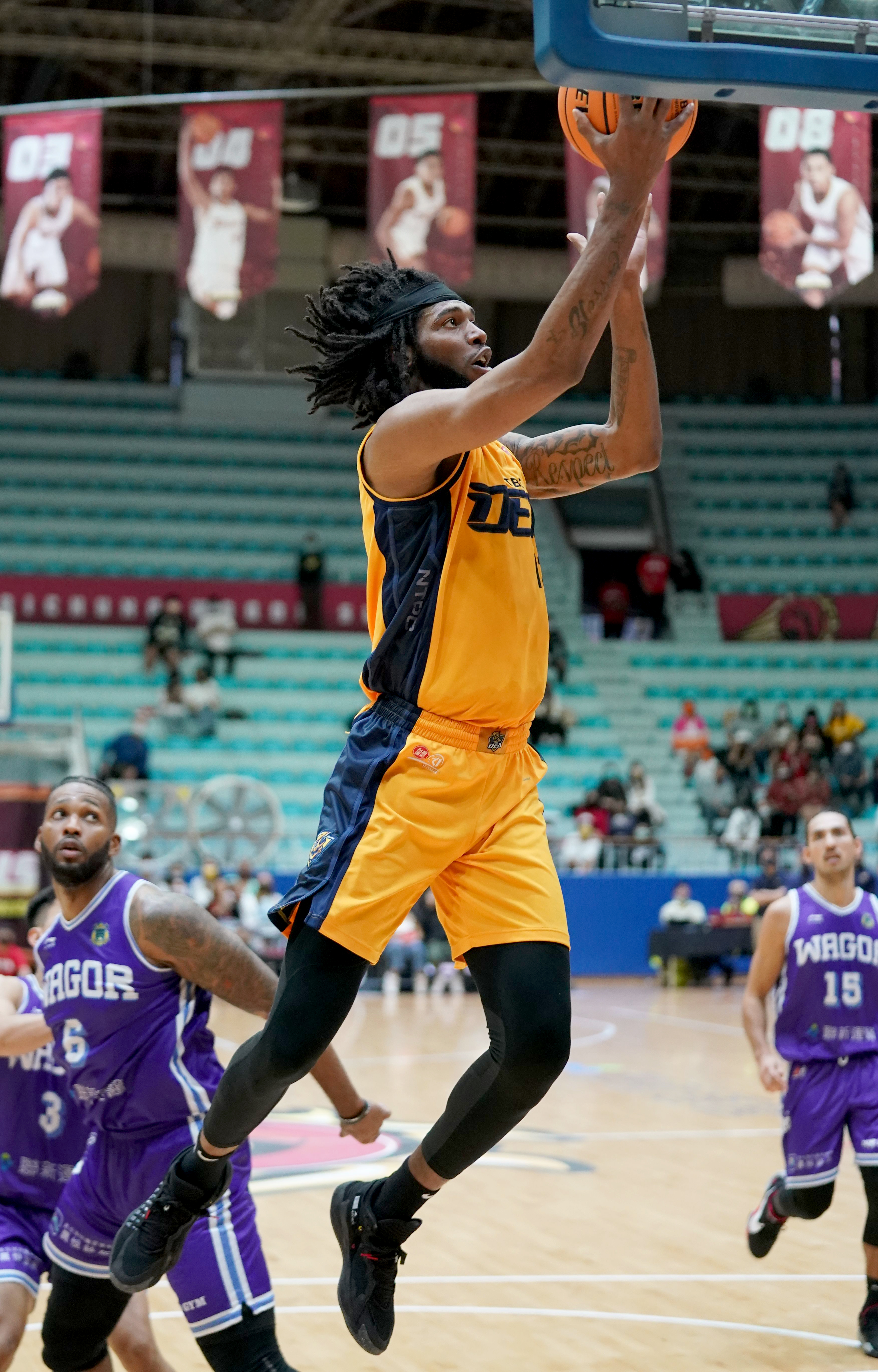 教頭親自調投籃姿勢　馬龍不再「幻」