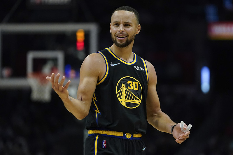 Stephen Curry得分創本季新低　勇士照樣掐滅熱火
