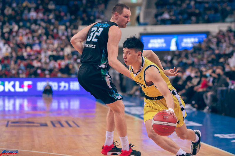 洪楷傑飆18分　楊敬敏讚不像新人