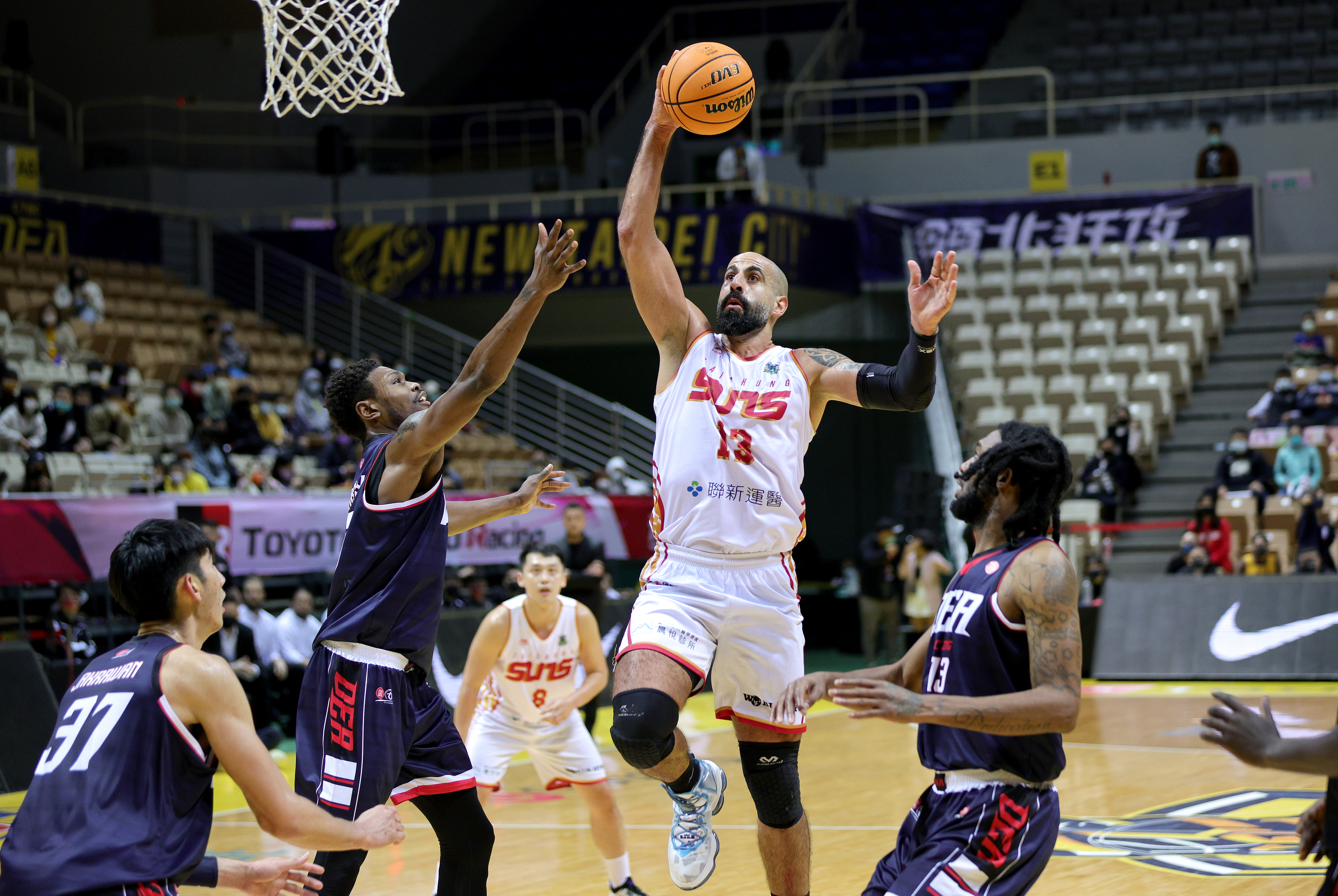 太陽收3連勝　教練不再抱怨裁判
