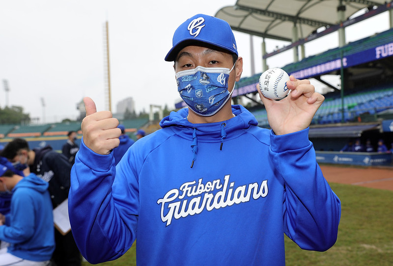 林益全亮相開練　陳鴻文缺席　富邦：兩位FA都會簽