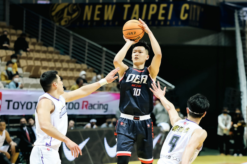 包大紅包給88歲阿公　謝亞軒領到結婚前