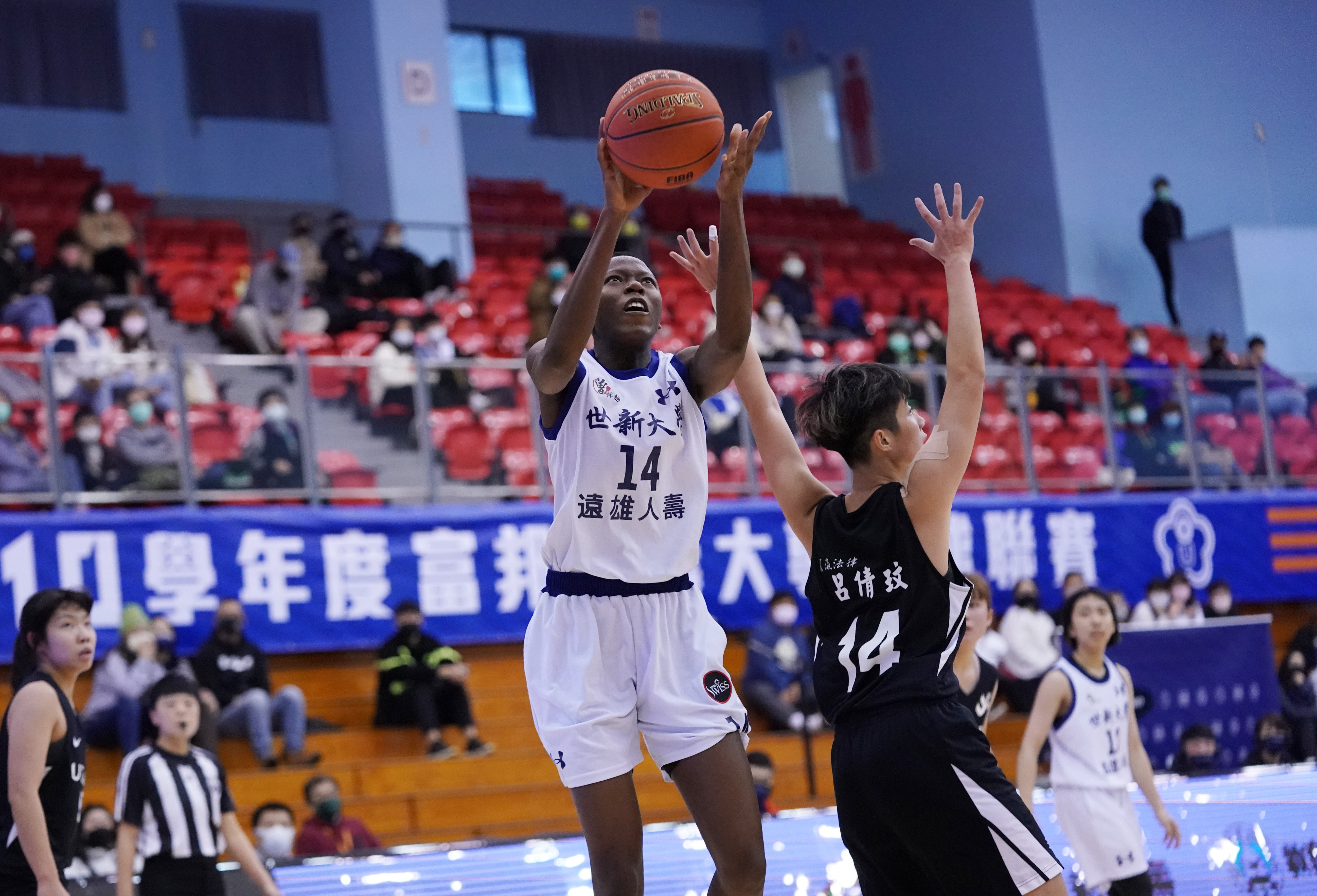 伊思尤瑪繳雙十　世新跨季36連勝