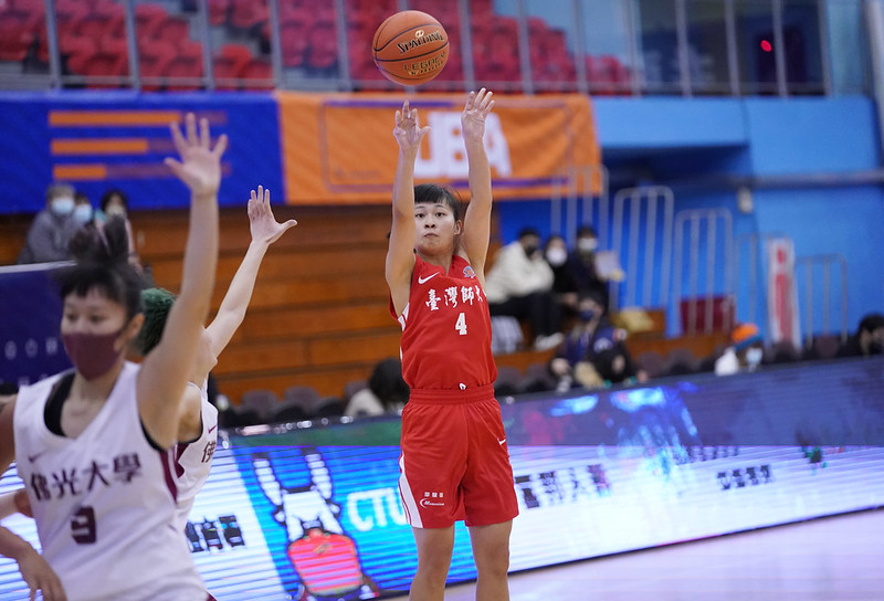 臺師晉級 4強　教頭讚湯書淳：很爭氣