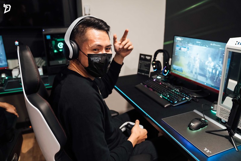 斥資百萬打造！　夢想家宿舍有專屬電競室