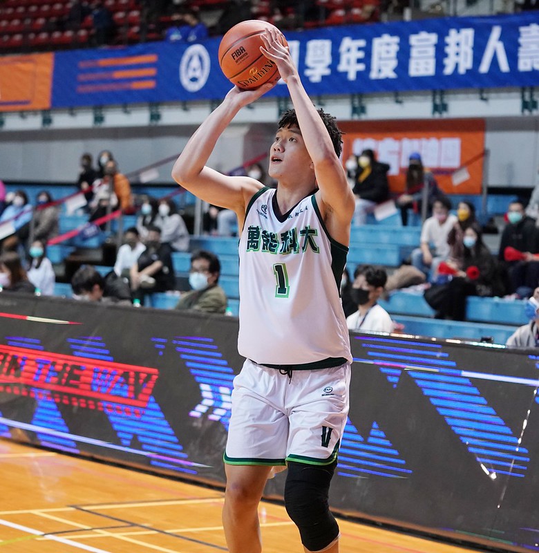 李家俊末節4記外線　萬能逆轉義守奪八強首勝