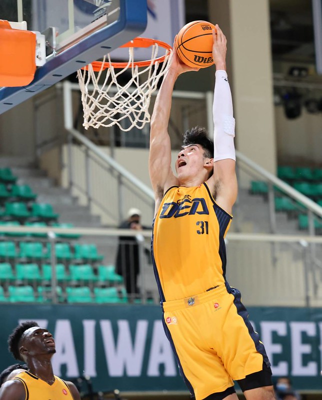 評台式泰國料理　查拉帝：百貨公司不道地