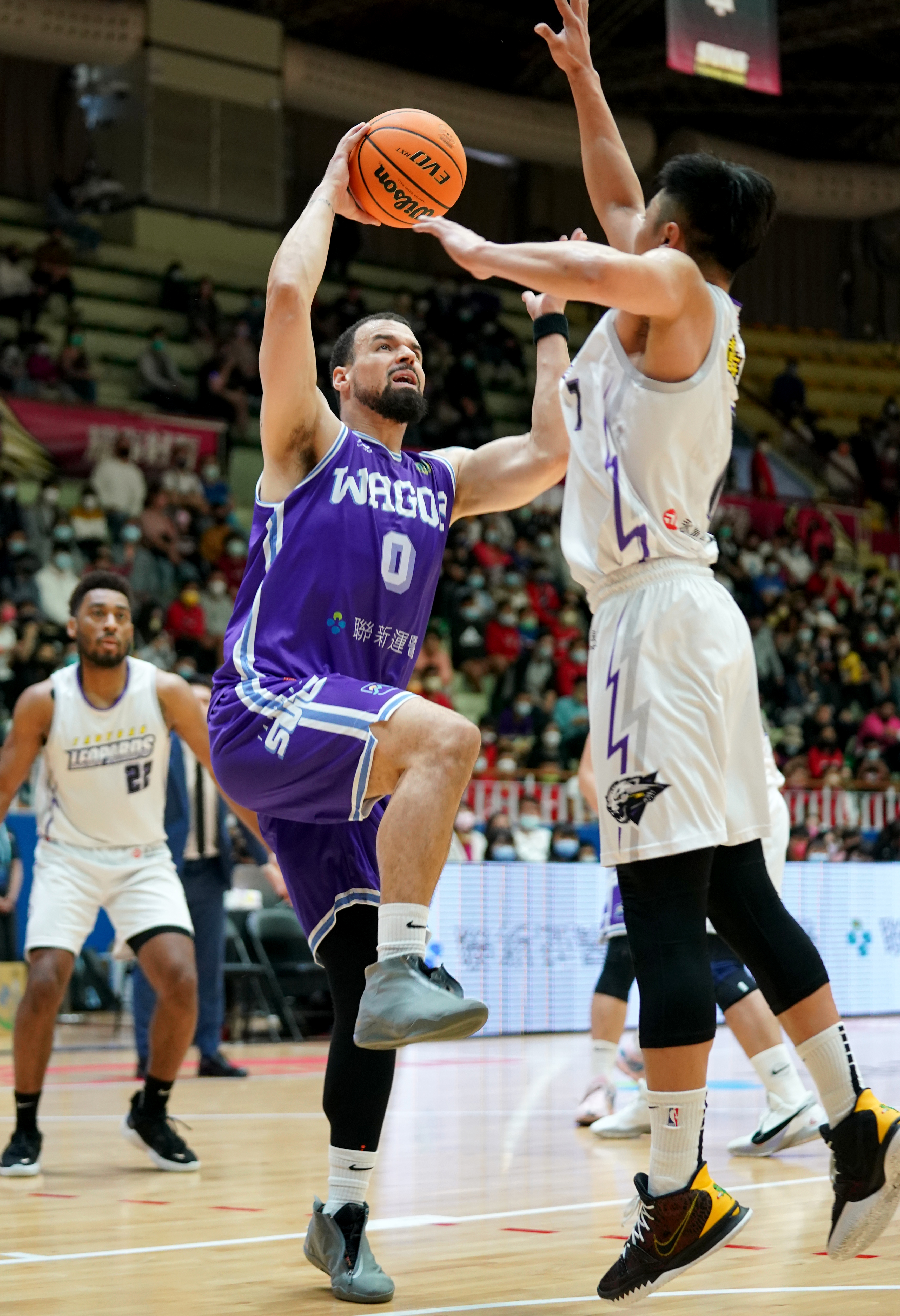 塔克主場首戰建功　太陽收近8戰7勝