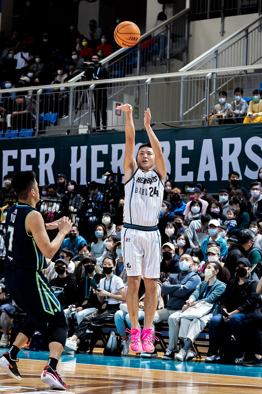 對戰偶像張智峰　前隊友朱億宗：守爆他