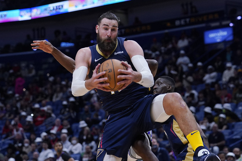 鵜鶘穿黃襪挺烏克蘭　Valanciunas：我們必須做點別的