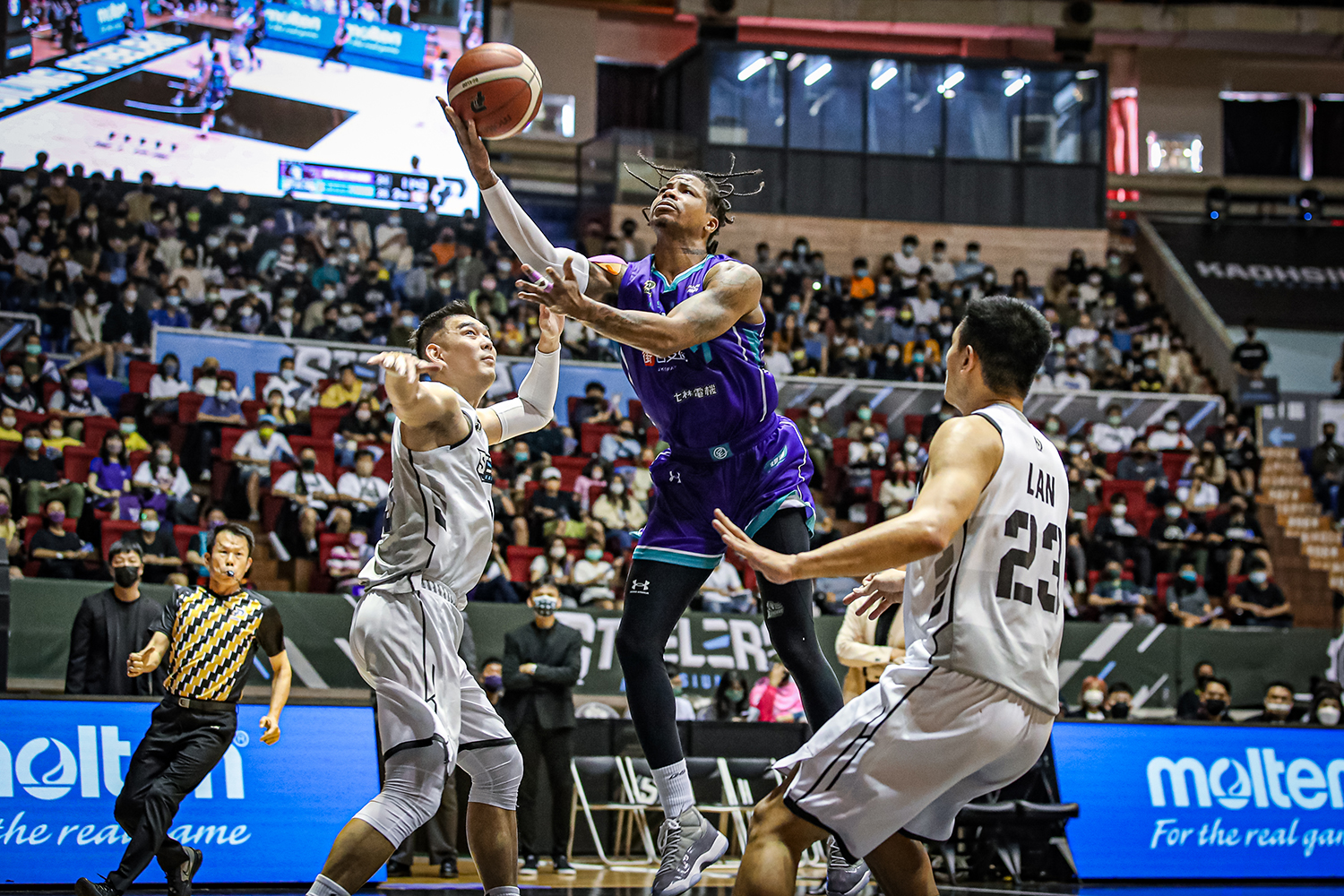 法獅轟47分破紀錄　呂政儒生涯三分球998顆